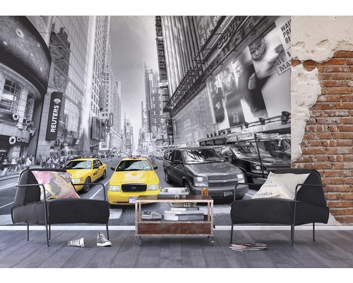Místnost s fototapetou newyorské ulice se žlutými taxíky