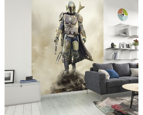 Obývací pokoj s fototapetou, na které je postava z The Mandalorian