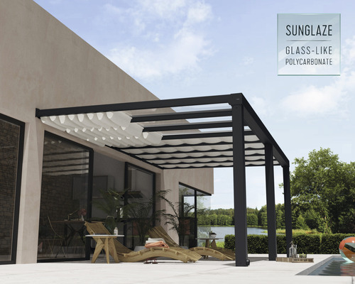 Terasa s pergolou a sluneční plachtou pro venkovní použití