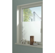 Okno s poloprůhlednou fólií pro ochranu soukromí a dekorací