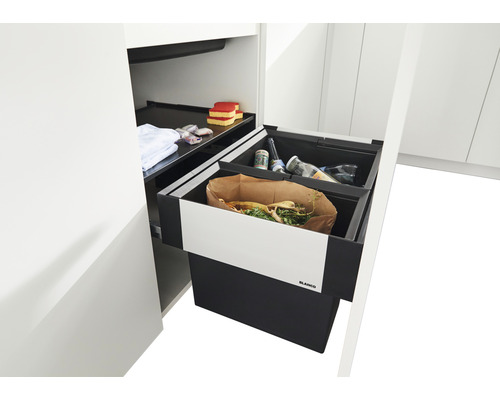Výsuvná kuchyňská skříňka s odpadkovým košem a logem Blanco