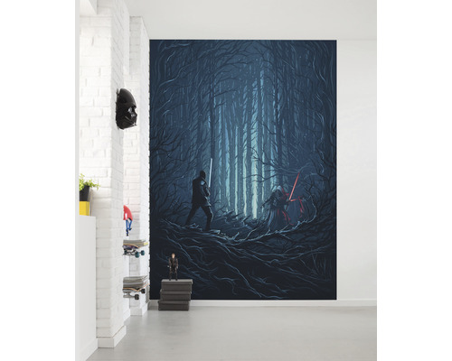 Fototapeta s motivem Star Wars, tmavá lesní scéna a světelné meče