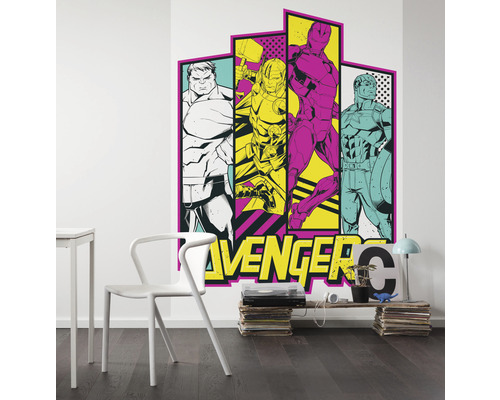 Samolepka na zeď s motivem Avengers v moderním pokoji