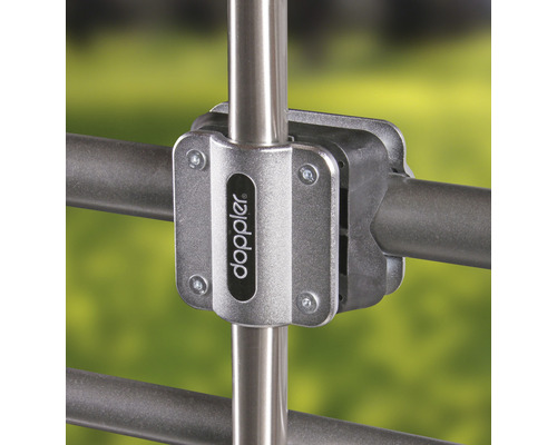 Logo Doppler na stojanu slunečníku