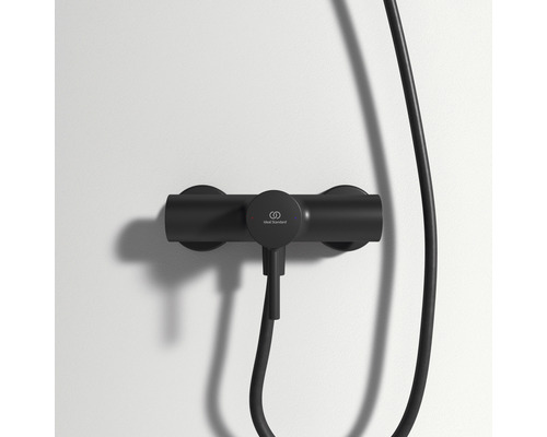 Sprchová baterie pro montáž na stěnu s logem Ideal Standard