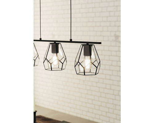 Závěsná lampa s geometrickými skleněnými stínidly pro vnitřní použití