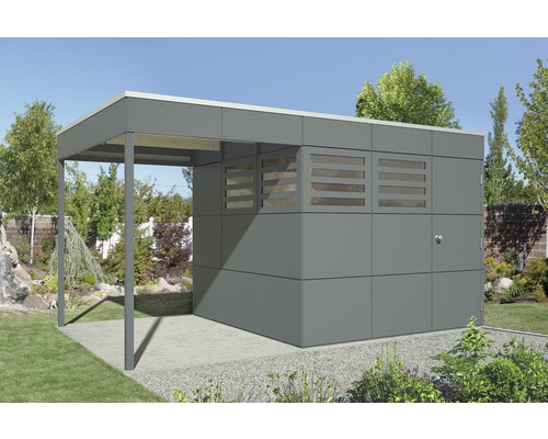 Zahradní domek se stříškou ve venkovním prostředí