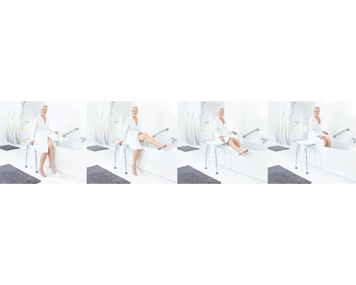 Čtyři pohledy na koupelnu s vanou, madlem a pomůckou pro vstup do vany s dámou v županu.