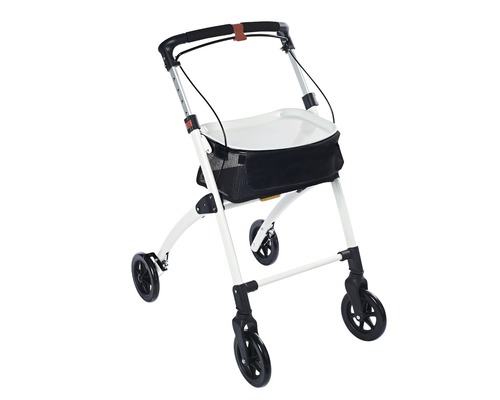 Chodítko s košíkem a čtyřmi kolečky