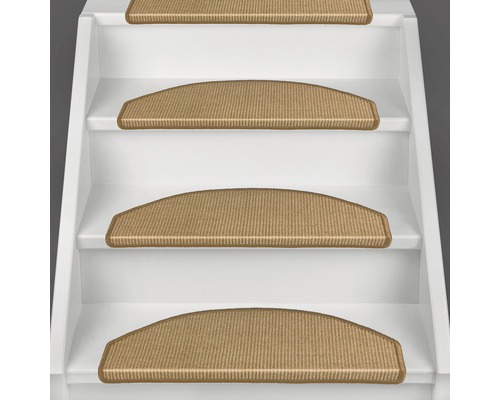 Schodiště s kobercovými stupnicemi