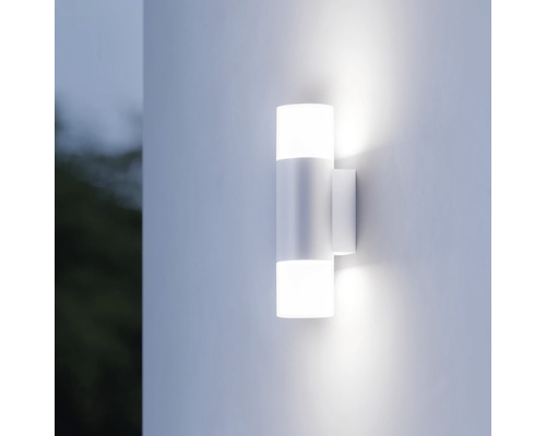 Bílé LED venkovní nástěnné svítidlo s válcovým designem na stěně