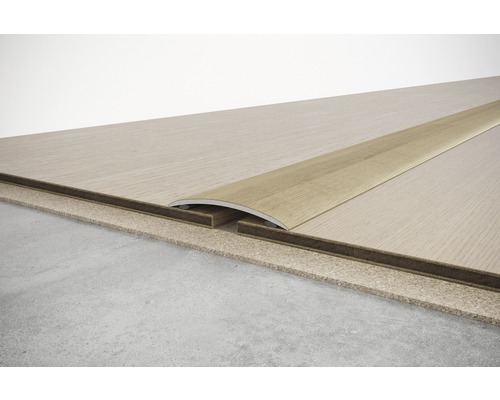 Podlahový profil pro vyrovnání výškových rozdílů mezi podlahovými krytinami