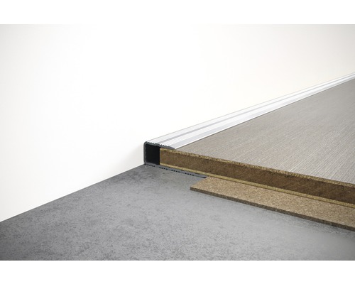 Hliníkový přechodový profil mezi dvěma podlahovými krytinami