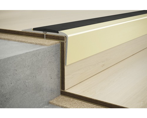 Schodová hrana s protiskluzovým páskem pro renovaci schodů