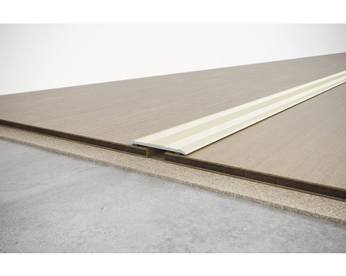 Podlahová krytina s přechodovým profilem