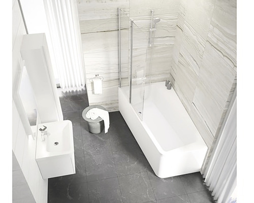 Světlá koupelna s vanou, sprchovou zástěnou, umyvadlem a stoličkou