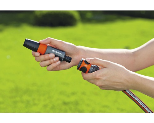 Připojení zahradní hadice se spojuje