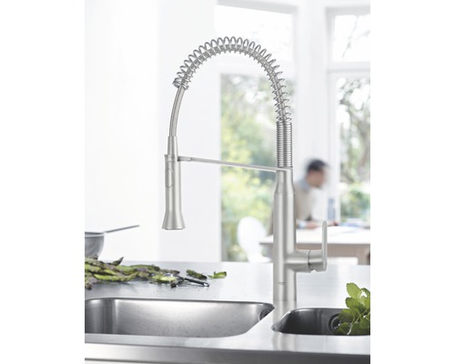 Kuchyňská baterie se spirálovou pružinou a dřezem
