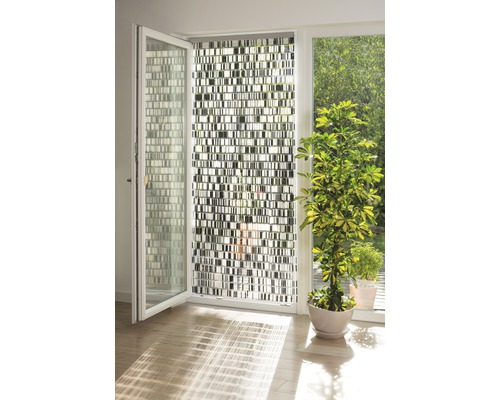 Dekorační fólie se vzorem na terasových dveřích