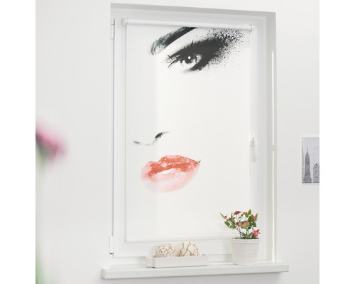 Okenní roleta s designem ženské tváře