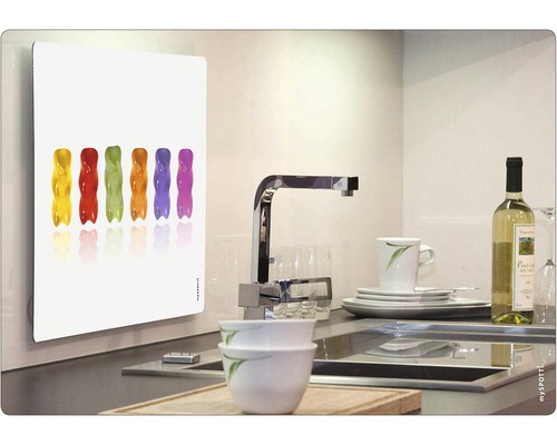 Dekorační deska s motivem gumových medvídků v kuchyni