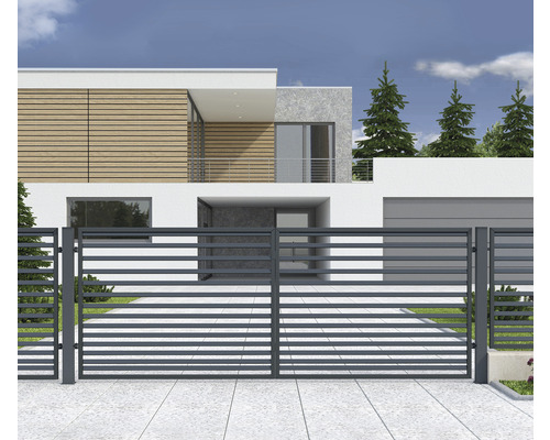 Moderní dům s vodorovným lamelovým plotem pro venkovní použití