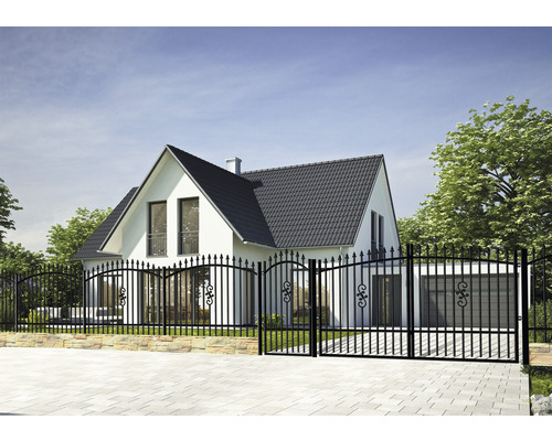 Rodinný dům s plotem a zahradní brankou