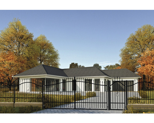 Rodinný dům s kovaným plotem a podzimními stromy