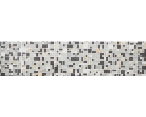 Mozaiková dlaždice s různými geometrickými tvary