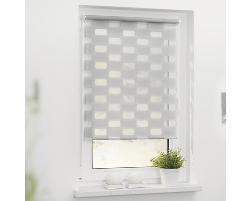 Okno s dvojitou roletou pro soukromí a ochranu proti slunci