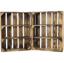 Dvě otevřené dřevěné bedny, každá se dvěma přihrádkami