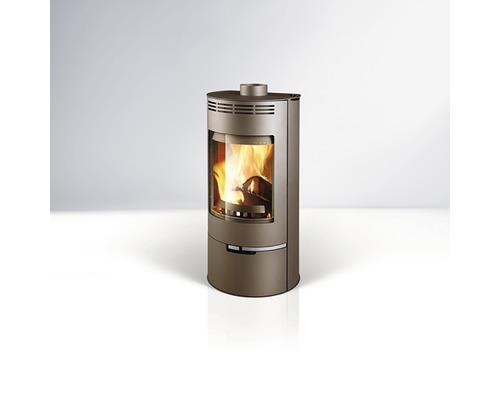 Krbová kamna s hořícím dřevem