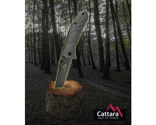 Venkovní nůž Cattara v dřevěném pařezu