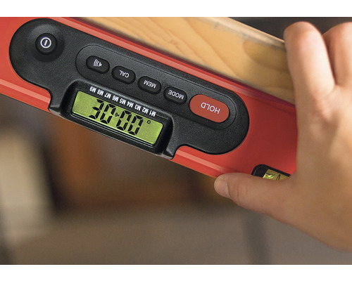 Digitální vodováha s displejem pro měření úhlů