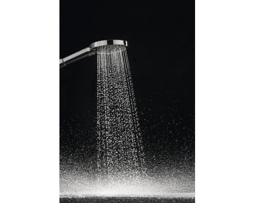 Ruční sprcha s tekoucí vodou