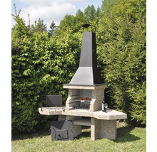 Zděný zahradní gril s digestoří na zahradě