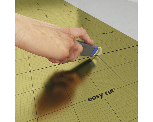 Řezání izolační podložky řezacím nožem