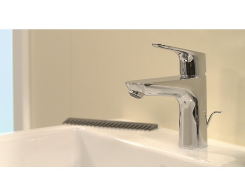 Umyvadlová baterie na umyvadle