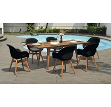 Zahradní sedací souprava s dřevěným stolem a šesti židlemi u bazénu