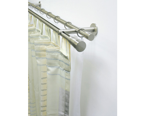 Dvojitá kovová záclonová tyč se závěsem