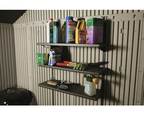 Police s příslušenstvím pro zahradu na stěně zahradního domku