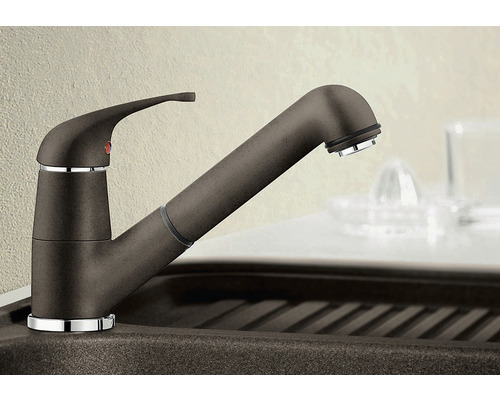 Kuchyňská baterie s výtokem