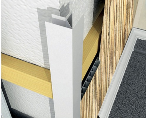 Detail rohu s nástěnnými panely a dřevěným rámem