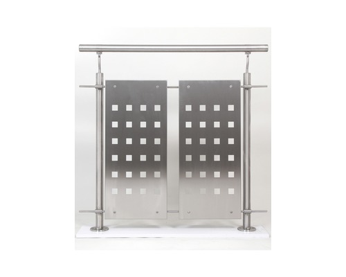 Nerezové zábradlí se čtvercovými výřezy