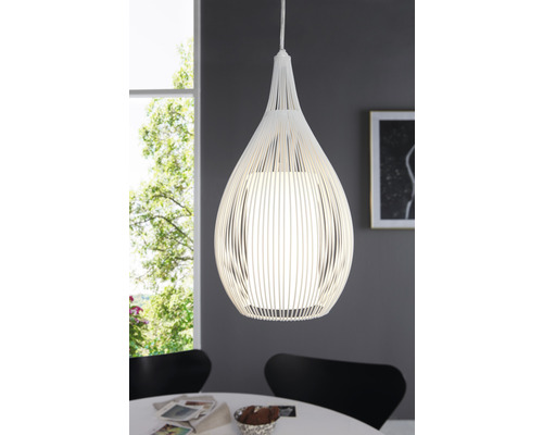 Závěsná lampa s stínidlem ve tvaru kapky