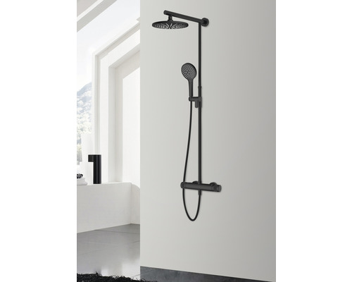 Sprchový systém s horní a ruční sprchou v koupelně