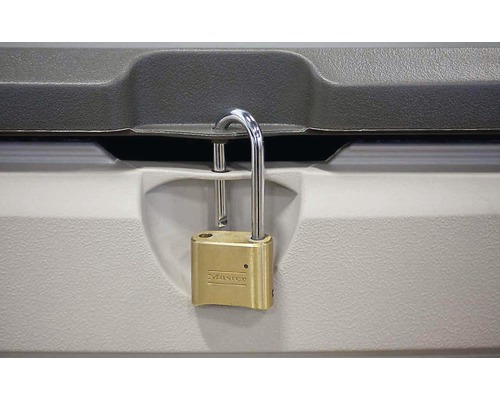 Visací zámek připevněný k úložnému boxu