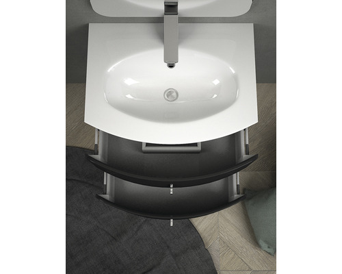 Umyvadlo se dvěma zásuvkami a baterií shora