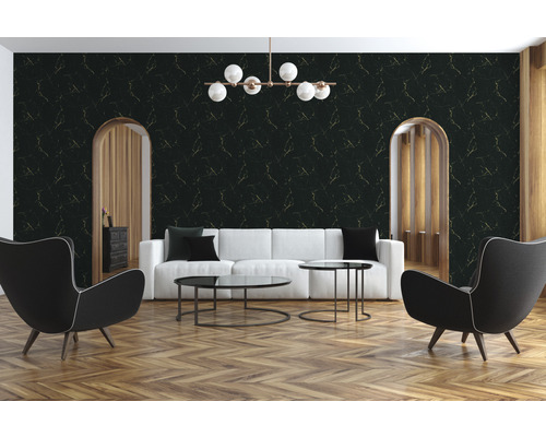 Obývací pokoj s černou mramorovou tapetou a bílým nábytkem