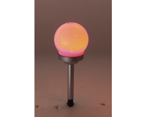 Zahradní lampa s kulovitým stínidlem a zemním hrotem